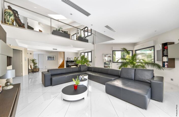 Vieille Toulouse maison contemporaine d'exception avec Piscine sur Terrain de plus de 9600m2 — photo 4