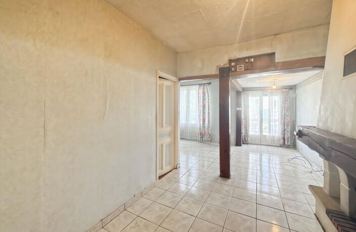   À VENDRE – Maison à rénover avec fort potentiel  ✨ — photo 2