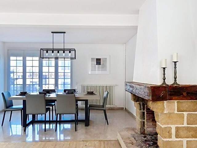 YERRES, belle maison familiale de 205 m² avec piscine, terrain plein sud et  sous sol total — photo du bien