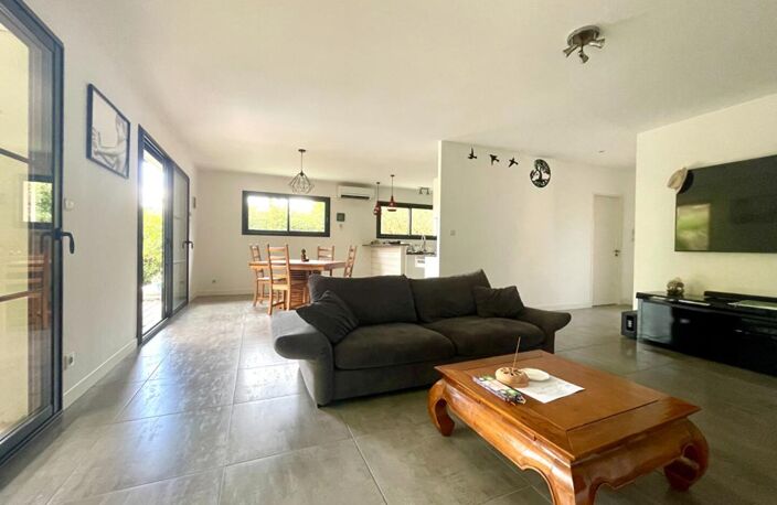 Maison Contemporaine Saint Jean D Illac 4 pièce(s) 119 m2 — photo 4