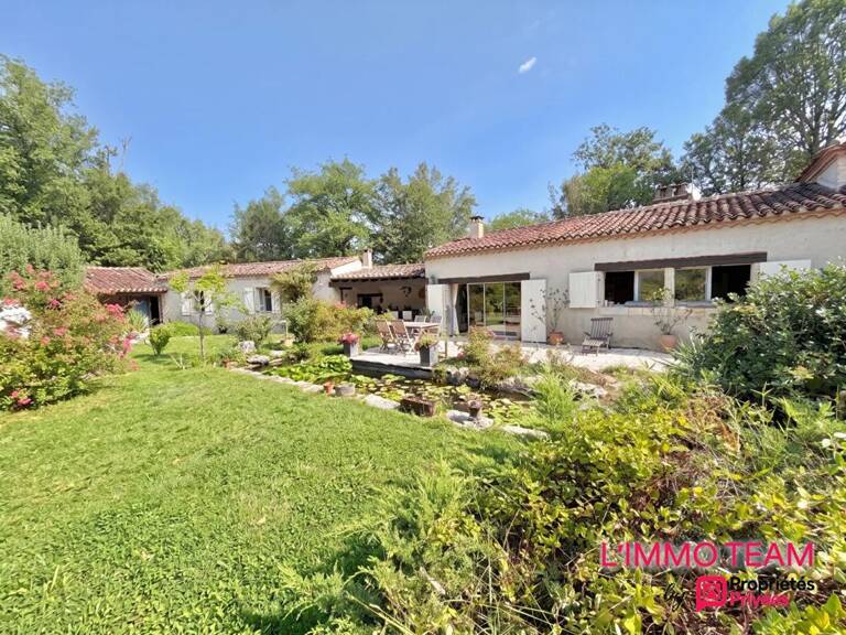 Maison de plain-pied sur 1.6Ha, avec piscine et ateliers — photo 1