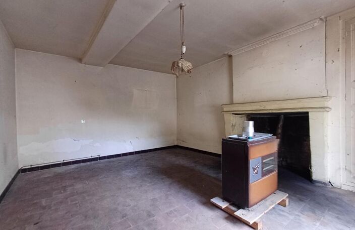 Maison de Bourg à rénover - VERNOIL LE FOURRIER (49390) — photo 5