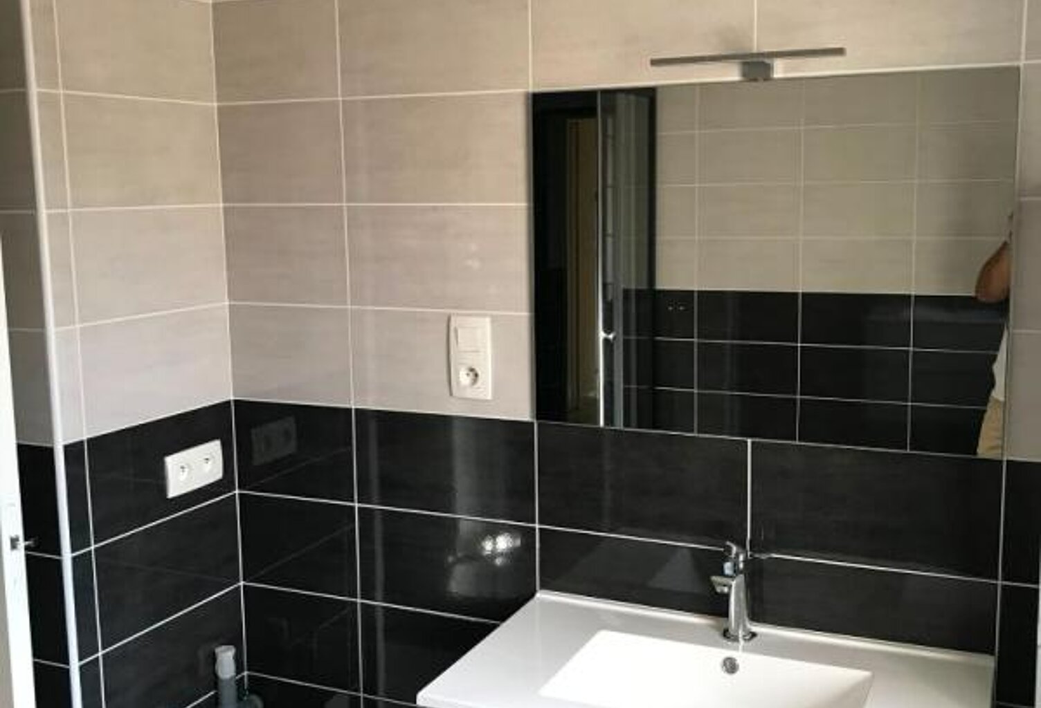ROANNE - APPARTEMENT T2  (INVESTISSEMENT LOCATIF) — photo 1