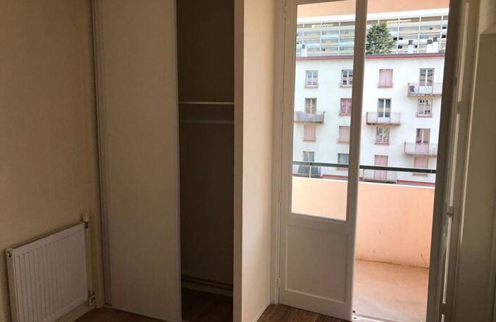 ROANNE - APPARTEMENT T2  (INVESTISSEMENT LOCATIF) — photo 3