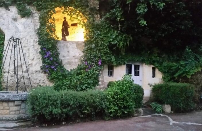MANOIR A LA CHARTRE SUR LE LOIR  ET SES CAVES EXCEPTIONNELLES — photo 5