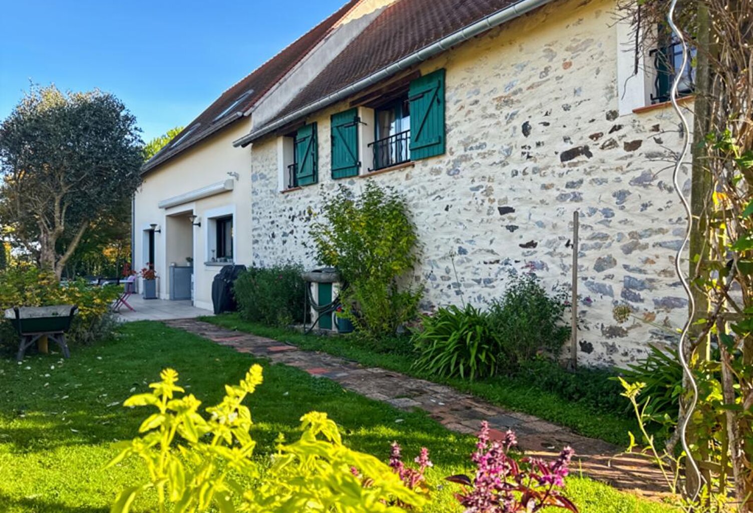 Maison Ballee 8 pièce(s) 179 m2 — photo 1