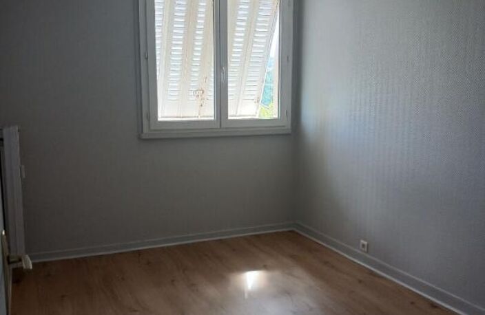 Appartement Lons Le Saunier 4 pièce(s) 68.90 m2 — photo 4