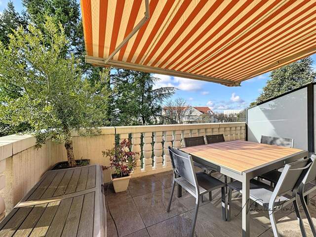 DUPLEX AVEC TERRASSES 5 PIECES CROIX ROUSSE PLATEAU CHAZIERE — photo du bien