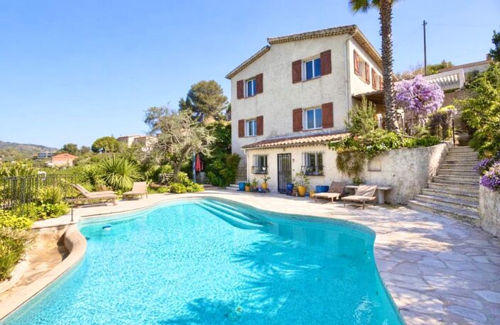 Villa rénovée Nice St Pancrace 7 pièces 216 m2 avec piscine — photo 3