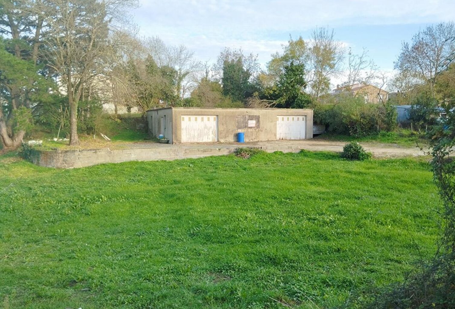 Bâtiment à rénover, 150m² de plain pied, Champtoceaux, Orée d'Anjou (49270) — photo 1