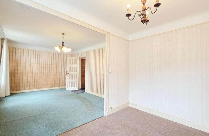 BOURGES MAISON 83M² 4 PIECES 3 CHAMBRES SOUS-SOL GARAGE JARDIN — photo 5