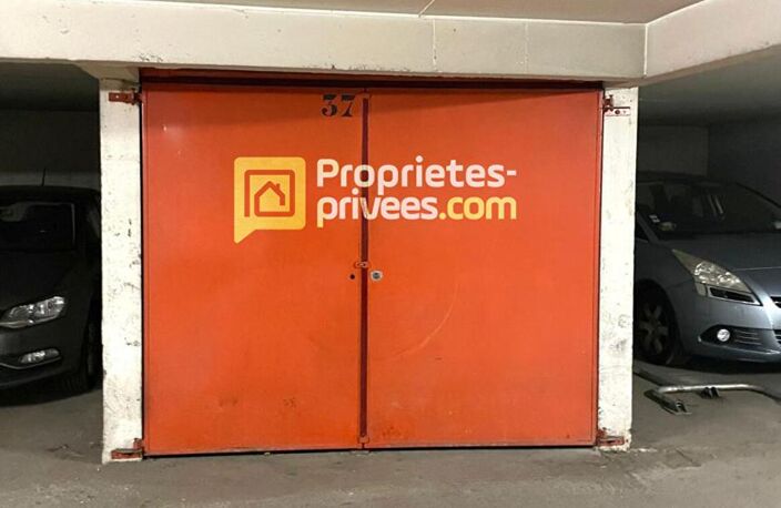 75015 PARIS - Parking / box / stockage 12 m2 -  Boulevard Lefebvre - Saint-Lambert - Parc d'expo Porte de Versailles — photo 4