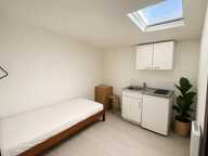75010 PARIS - CHAMBRE 7m2 - CANAL SAINT-MARTIN / COLONEL FABIEN / HÔPITAL SAINT-LOUIS — photo 2