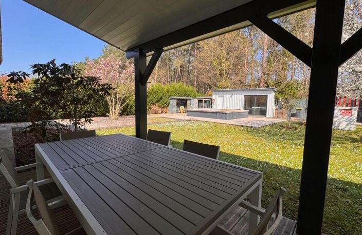 VILLA BOIS EN LISIERE DE FORÊT AVEC PISCINE ET JACUZZI — photo 3