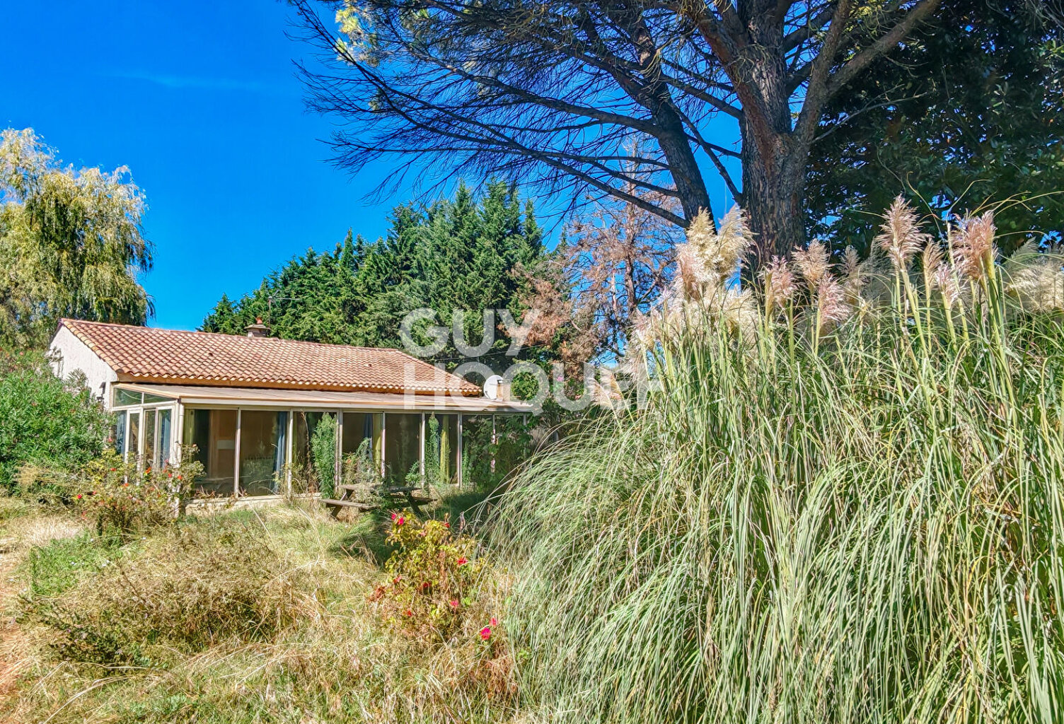 Mormoiron, Maison Plain Pied de 126 m² - 3 chambres - 735 m² de terrain — photo 1