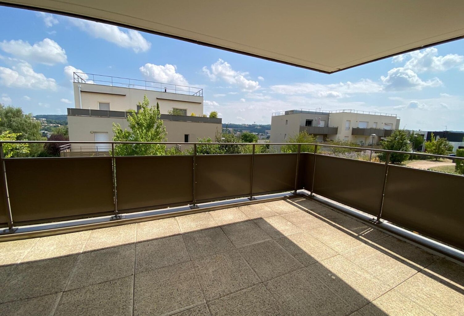 Vente appartement 3 pièces 61 m² Albigny-sur-Saône (69250) — photo 1