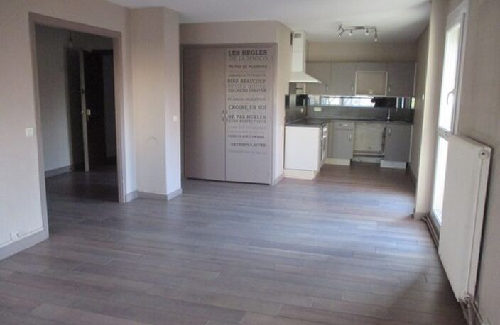 Location appartement 4 pièces 92 m² à Perpignan (66000) — photo 5