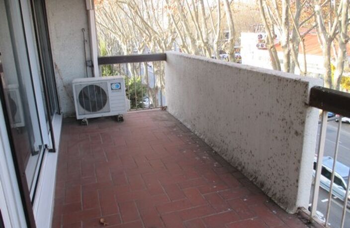 Location appartement 4 pièces 92 m² à Perpignan (66000) — photo 3