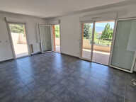 T4 / St Julien / Les Caillols / Box / Terrasse / Parking — photo 4