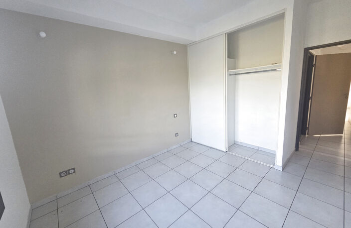 À vendre T3 avec grande terrasse   La Saline-les-Bains — photo 4