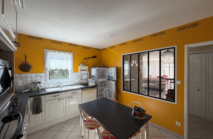 A VENDRE - NIMES - Vacquerolles - Villa 4 Pièces 86 m2 sur t — photo 4