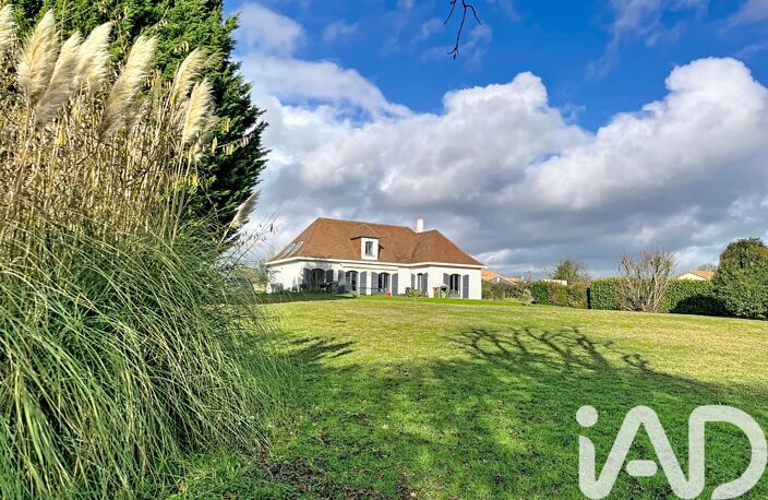 Vente Maison/villa 7 pièces — photo 2