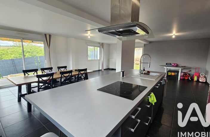 Vente Maison traditionnelle 6 pièces — photo 2