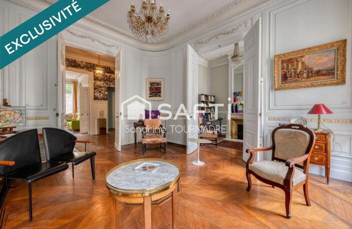 BORDEAUX Centre - Appt T4, Appartement d'exception chargé d'histoire, Cave voutée, Lafaurie de Monbadon : . — photo 2