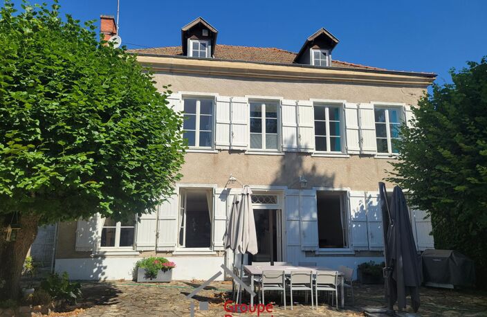 Vente maison 8 pièces 290 m² Renaison (42370) — photo 2