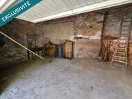 Un garage rare sur le secteur, idéalement situé à proximité immédiate du centre-ville de Lamalou-les-Bains. — photo 3