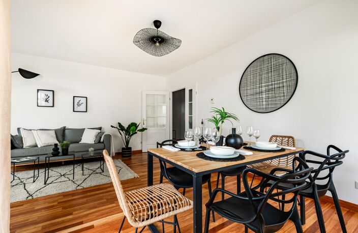 Barrière du Médoc / Tivoli : appartement T3 rénové de 77 m², avec un grand jardin et une place de parking. — photo 4