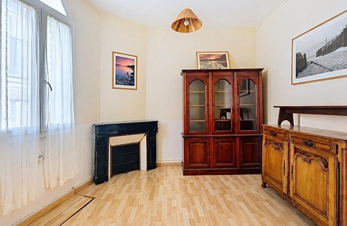 PARC BORDELAIS MAISON EN PIERRE A RENOVER — photo 4
