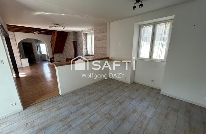 Maison en pierre dans le centre bourg — photo 3