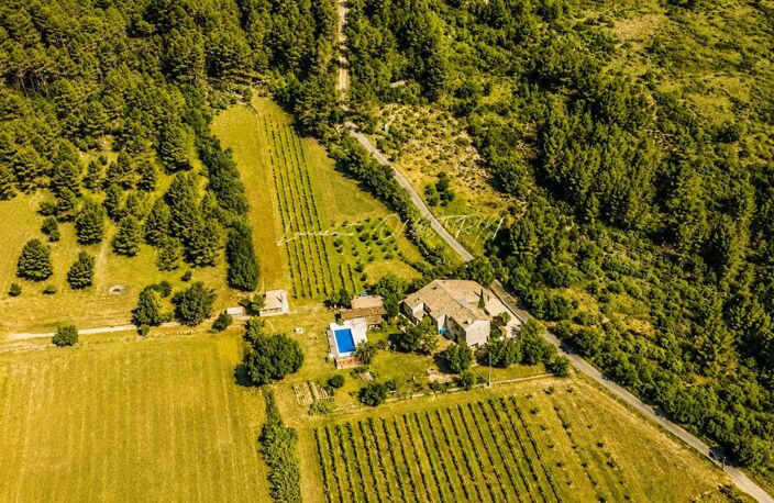 Domaine d'exception au cœur de la nature — photo 3