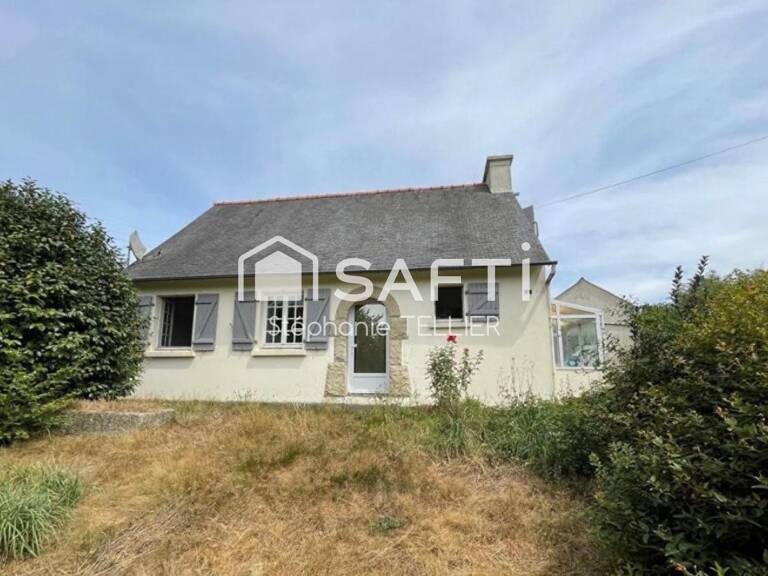 Dans le secteur de Bourbriac une jolie Néo-Bretonne avec jardin , garage énorme potentiel — photo 1