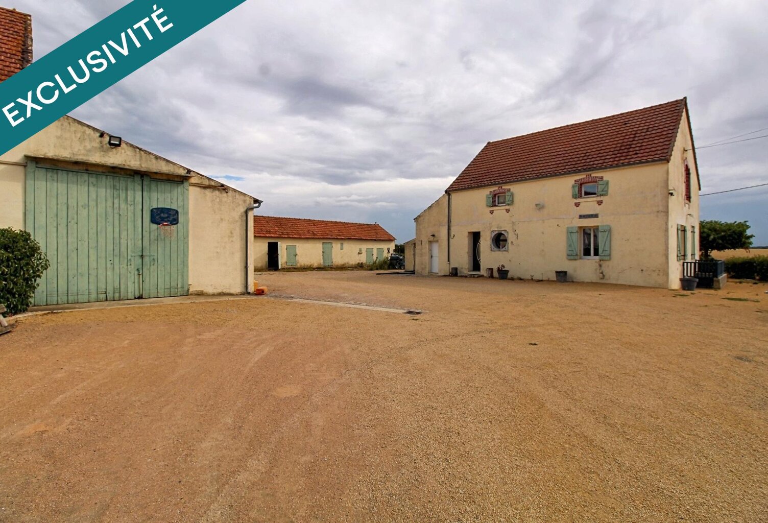 Ferme rénovée, calme et dépendances sur 5 625 m² — photo 1