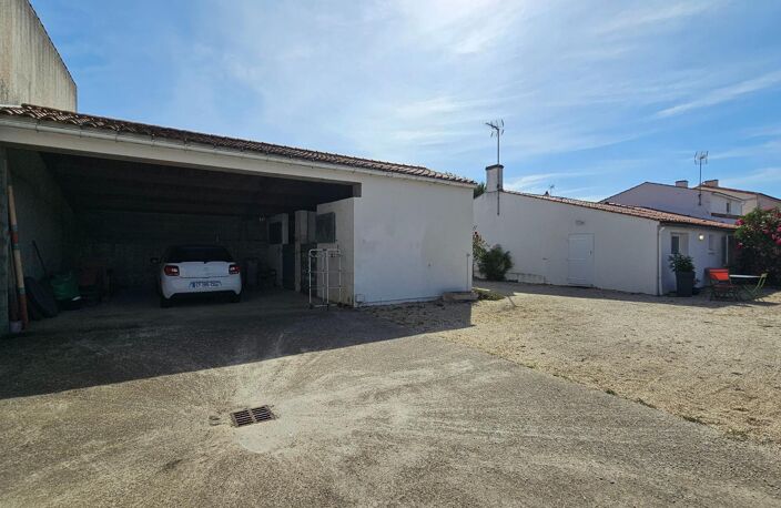 Maison de  plain pied et dépendance — photo 4