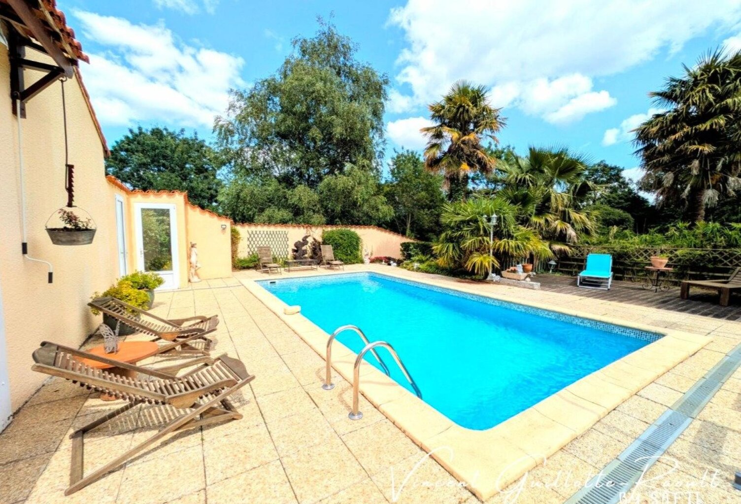 Maison190 m², 7 pièces, 4 chambres, piscine, garage 55m² — photo 1