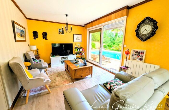 Maison190 m², 7 pièces, 4 chambres, piscine, garage 55m² — photo 2