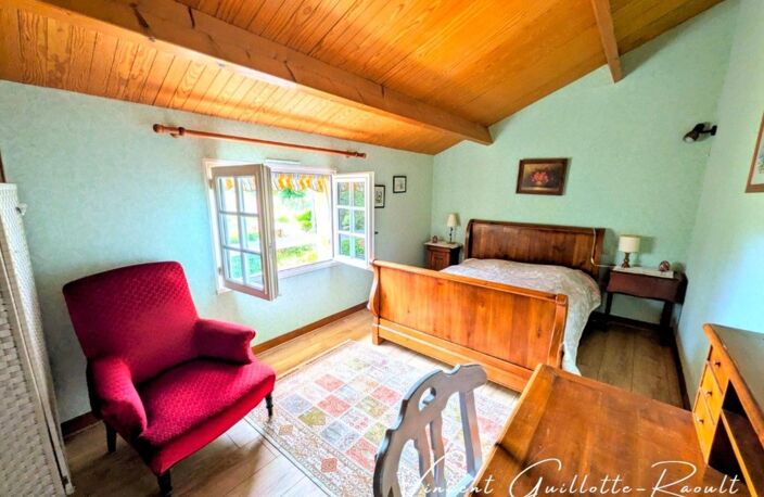 Maison190 m², 7 pièces, 4 chambres, piscine, garage 55m² — photo 4