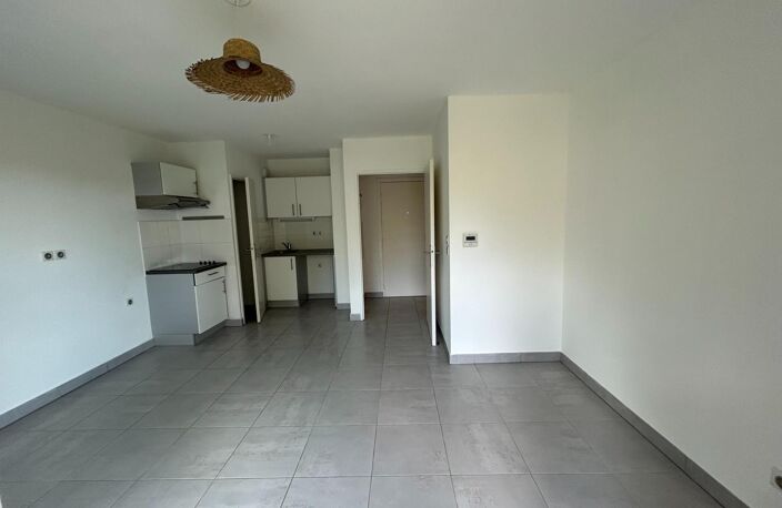 Charmant F2 de 43 m² avec balcon, piscine et place de parking  Montferrier-sur-Lez — photo 3