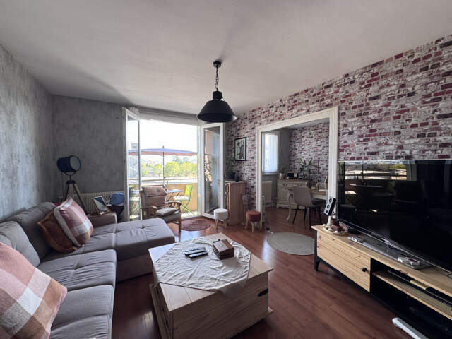 Appartement T4 avec balcon — photo du bien