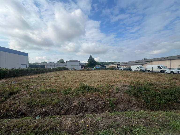Terrain constructible: Zone d'Activités de Berlanne — photo 1