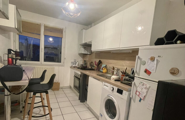 F2 - Balcon - Garage - Quartier Tréfilerie — photo 3