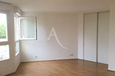 Appartement 2 pièces 812 €