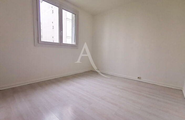 A LOUER T3 58m² + PARKING + CAVE - TAVERNY — photo 5