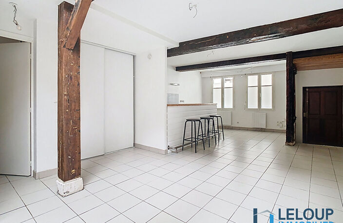 ROUEN - ENTRE HÔTEL DE VILLE ET CHU - T3 EN DUPLEX AVEC COUR PRIVATIVE — photo 3