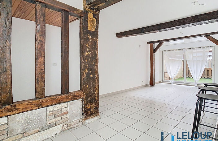 ROUEN - ENTRE HÔTEL DE VILLE ET CHU - T3 EN DUPLEX AVEC COUR PRIVATIVE — photo 4