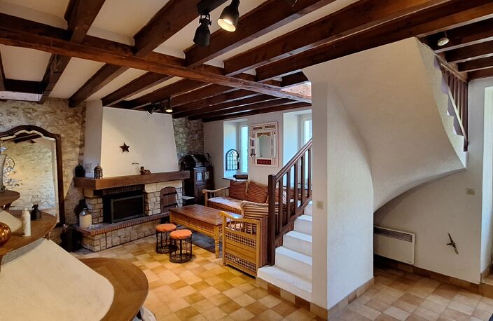 Vente Maison/villa 6 pièces — photo 2