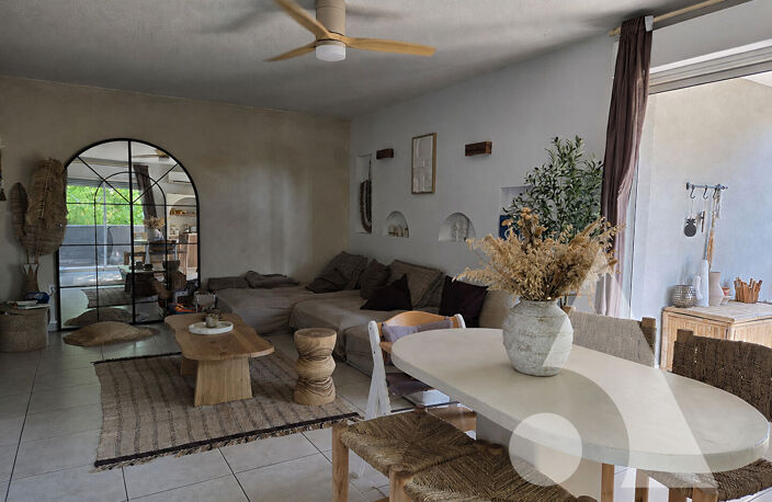 Appartement 3 pièces avec grande terrasse et garage- FREJUS — photo 2